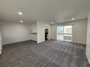 Lake View Terrace Apartments in Marina, CA - Building Photo - Building Photo