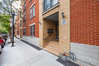 1555-1595 Saint-Christophe Rue in Montréal, QC - Building Photo - Building Photo