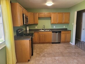 3937 Sheffield Ln in Pueblo, CO - Building Photo - Building Photo