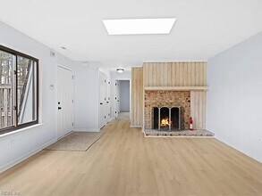 1647 Ocean Bay Dr in Virginia Beach, VA - Building Photo - Building Photo