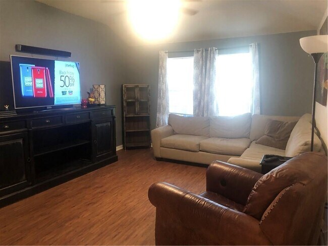 8613 Talyne Chaise Cir in Austin, TX - Building Photo - Building Photo