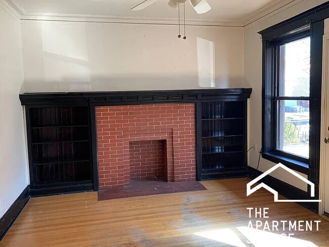 property at 906 W Belle Plaine Ave