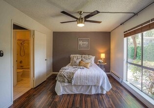 1036 Oak Grove Rd, Unit 93 in Concord, CA - Building Photo - Building Photo