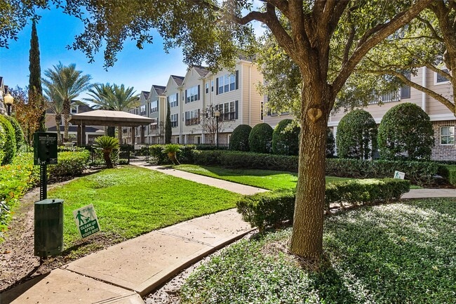 property at 3001 Murworth Dr