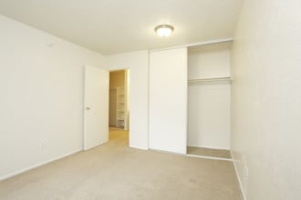 Flatirons Park Apartments in Broomfield, CO - Building Photo - Interior Photo