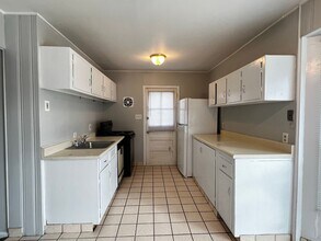 4904 Justin Rd in Columbus, OH - Foto de edificio - Building Photo