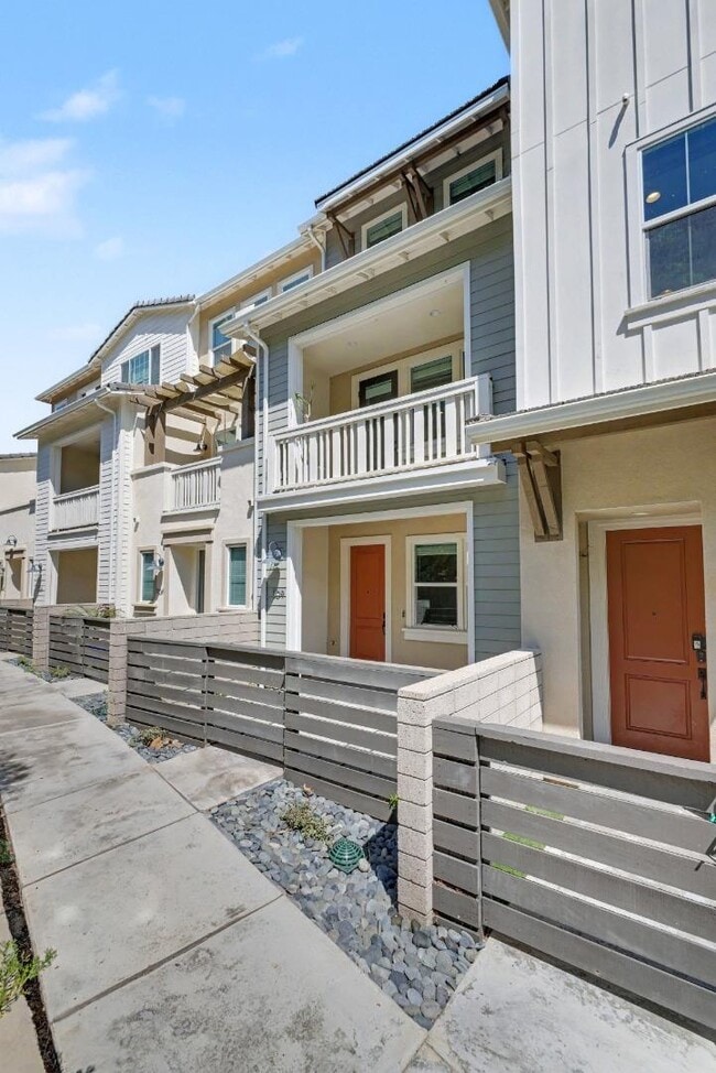 1109 Makena Wy. in Oceanside, CA - Building Photo - Building Photo