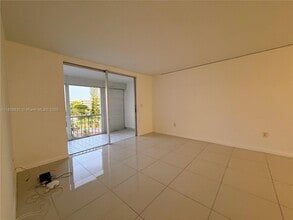 2859 Leonard Dr in Aventura, FL - Building Photo - Building Photo