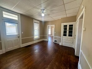 205 Union St in Bloomington, IL - Building Photo - Building Photo