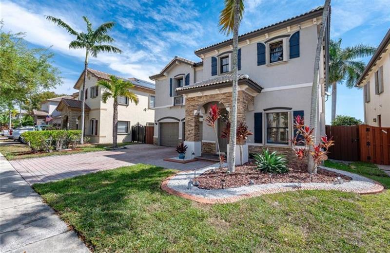 24241 SW 113 Passage in Homestead, FL - Building Photo