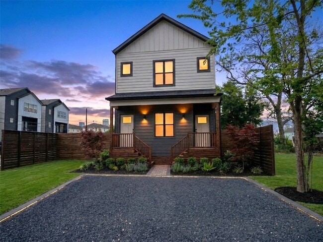 property at 1002 E 33rd St