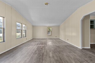 177 County Rd 2803 in Cleveland, TX - Building Photo