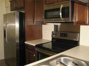 1228 S Military Trail in Deerfield Beach, FL - Building Photo - Building Photo