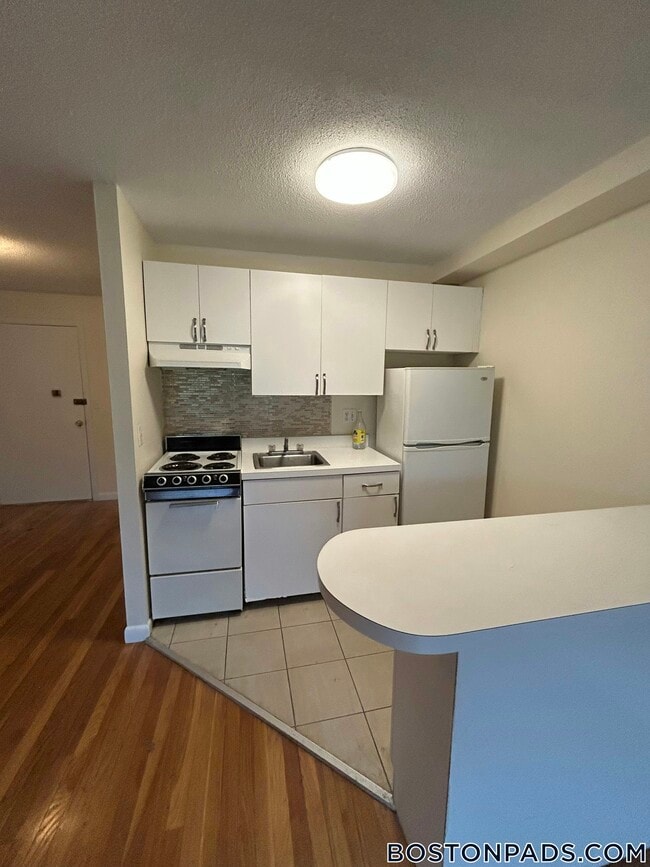 66 Homer Ave, Unit 301 in Cambridge, MA - Building Photo - Building Photo