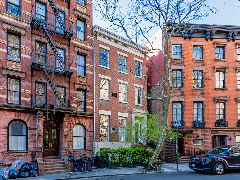 44 Morton St in New York, NY - Foto de edificio