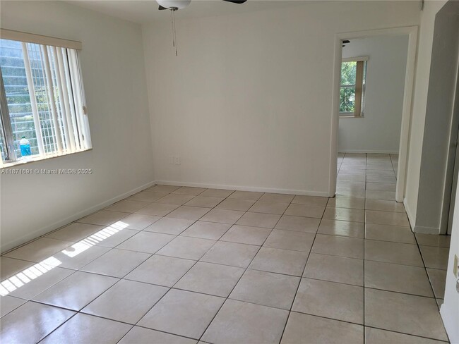 2615 SW 22nd Ave in Miami, FL - Building Photo - Building Photo