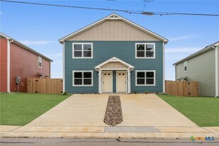 905 Martin Luther King Jr Ln in Temple, TX - Building Photo