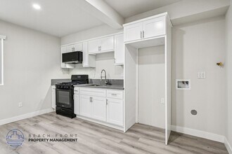 716-722 East 7th Street in Long Beach, CA - Building Photo - Building Photo