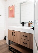 1205 Bridge St NW in Grand Rapids, MI - Building Photo