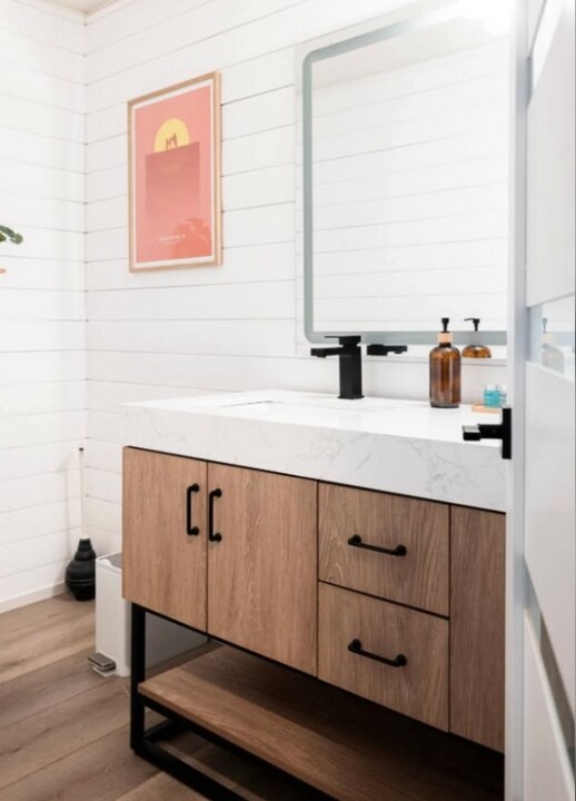 1205 Bridge St NW in Grand Rapids, MI - Foto de edificio