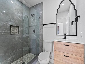 921 NW 22nd Ct in Miami, FL - Building Photo - Building Photo