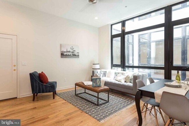 2028 Rittenhouse Square