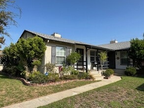 8318 Kittyhawk Ave in Los Angeles, CA - Building Photo - Building Photo