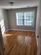 36 W Hanover Ave, Unit A in Morris Plains, NJ - Building Photo - Building Photo