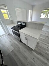 535 73rd St, Unit 1 in Miami Beach, FL - Building Photo - Building Photo