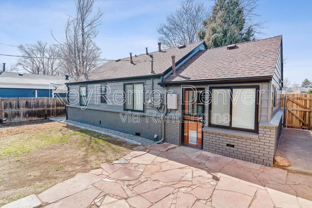 2550 Kendall St in Edgewater, CO - Building Photo
