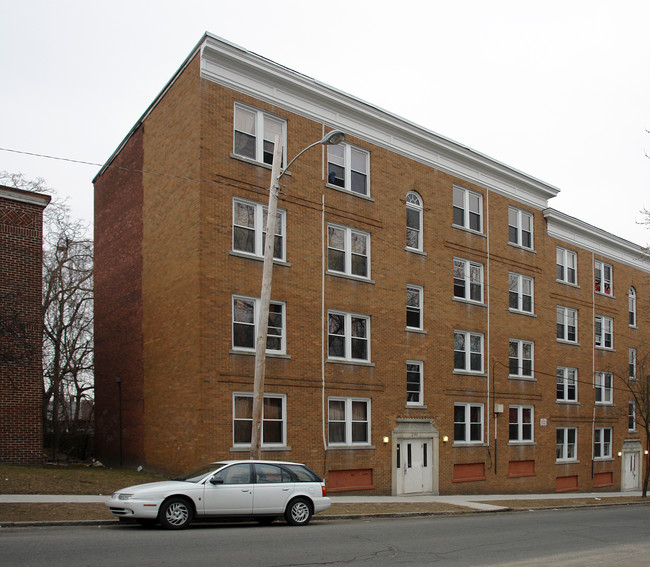 280 Oak St in Holyoke, MA - Building Photo - Building Photo