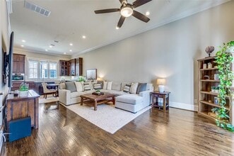 743 Will Rice Ave in Irving, TX - Building Photo - Building Photo