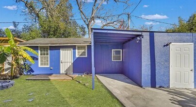 824 E 39th St, Unit B in Savannah, GA - Foto de edificio - Building Photo