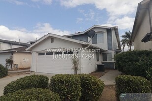 1338 Oak Village Dr in Ramona, CA - Building Photo