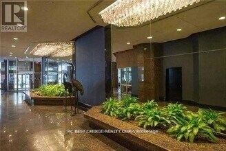 38 Elm St in Toronto, ON - Building Photo - Building Photo