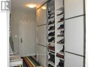 126 Simcoe St in Toronto, ON - Building Photo - Building Photo