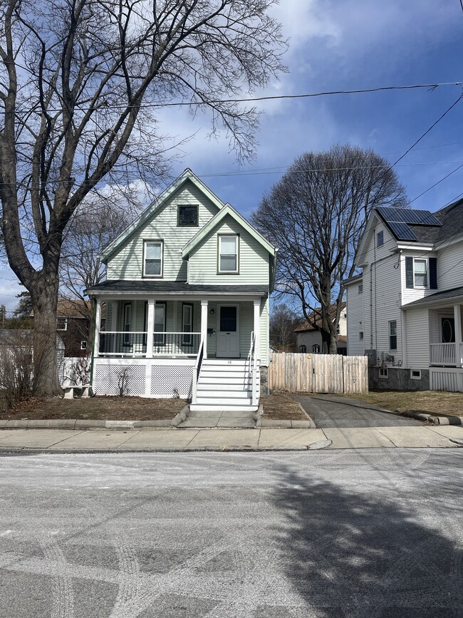 16 Gordon St in Malden, MA - Building Photo - Building Photo