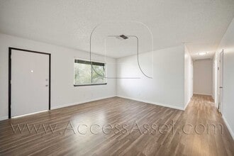 14710 Mesa St in Hesperia, CA - Building Photo - Building Photo