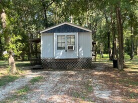 86 Young Rd in Huntsville, TX - Building Photo