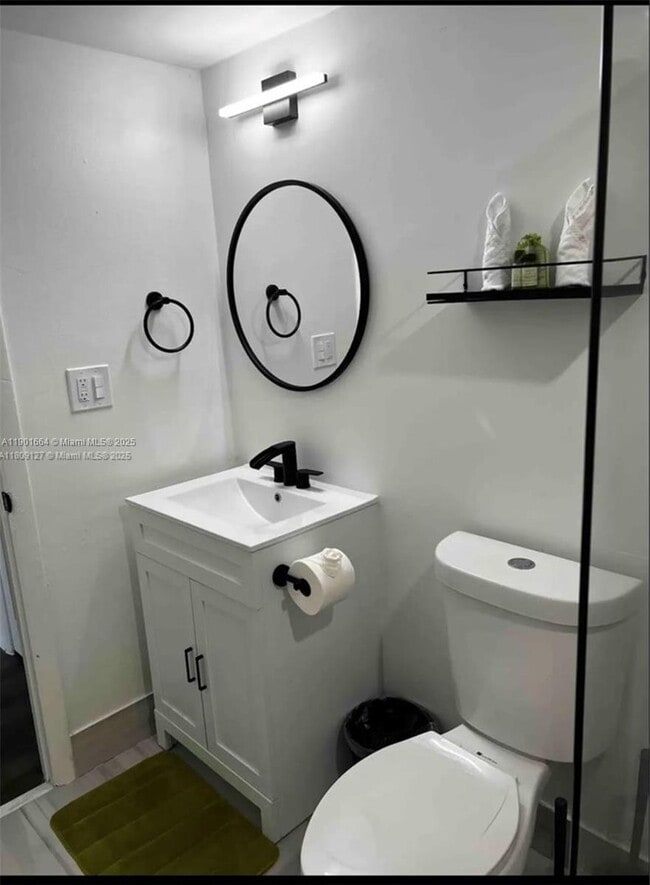 700 NW 214th St in Miami Gardens, FL - Building Photo - Building Photo