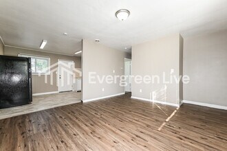 419 Ferdinand Dr in North Versailles, PA - Building Photo - Building Photo