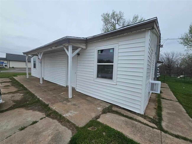 property at 102 SW 25th St