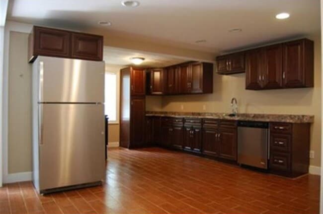 265 Main St, Unit Apt A