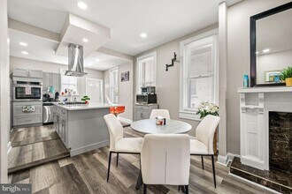 930 N 30th St in Philadelphia, PA - Building Photo - Building Photo