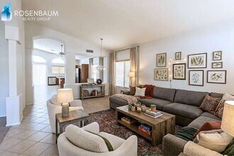 1107 W Whitten St in Chandler, AZ - Foto de edificio - Building Photo