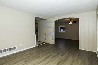 8951 Cornell Dr in Jonesboro, GA - Building Photo - Building Photo