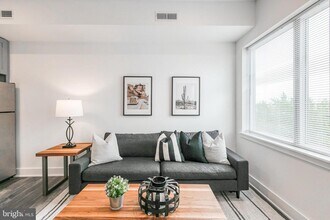 1524 South St in Philadelphia, PA - Building Photo - Building Photo
