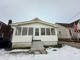 8221 Grand Division Ave in Cleveland, OH - Building Photo