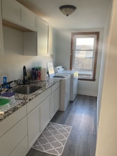 144 Canterbury St in Worcester, MA - Foto de edificio - Building Photo