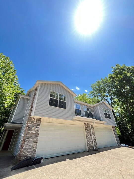 1453 Gregg St in Fayetteville, AR - Building Photo